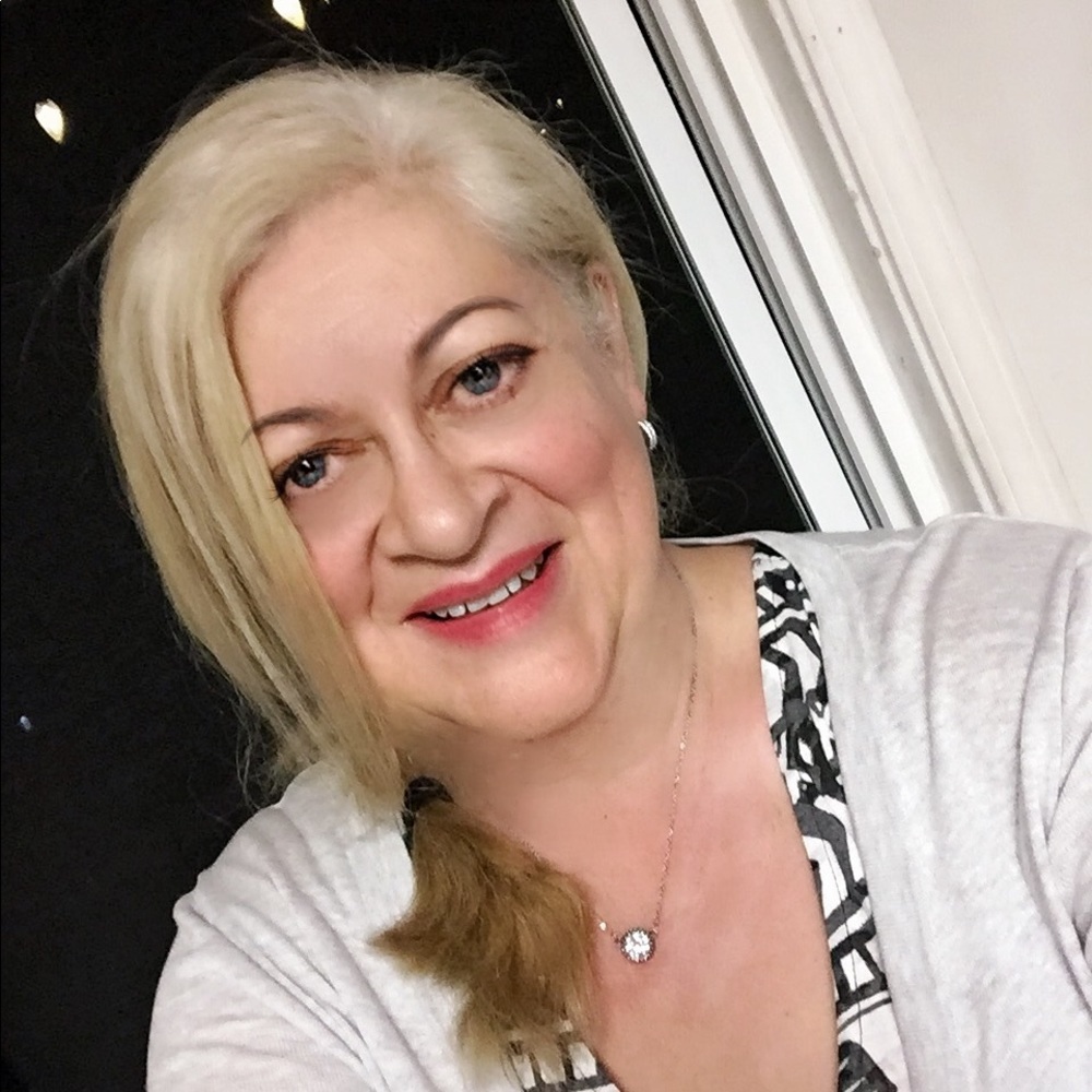 Meet your Posher, Sandra